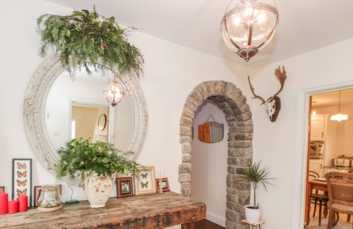 Wenvoe Casa | Oaktree Farm, WENVOE