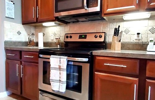 West Kissimmee Casa | Oakwater Resort - 3 bedroom/2.5 bath Townhouse. Minutes to Disney!