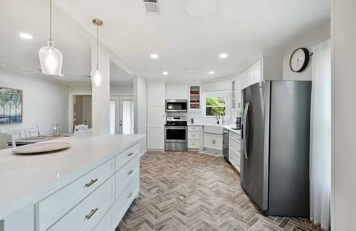 College Station Casa | Oakwood Retreat: 1.3 miles to Kyle Field!