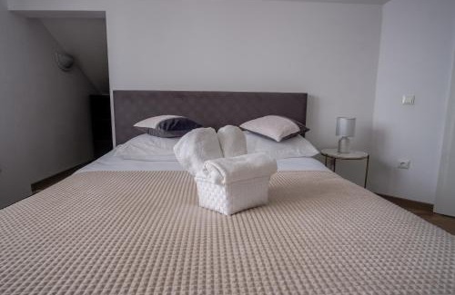 Bran Casa | Oana Boutique CDI