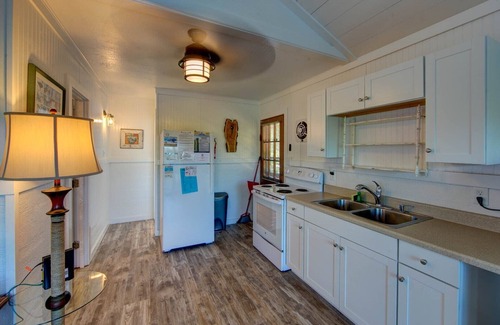 Ocracoke Cabaña | Oar House