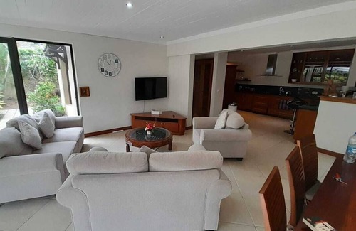 Pereybere Villa | Oasis 1 Villa with 3 Bedrooms