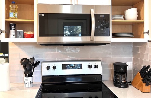 Ashland Apartamento | Oasis Away from Home - Newly remodeled & 5 Min to Downtown