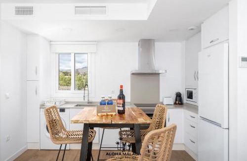 Las Acacias Apartamento | Oasis Beach, Pedregalejo By AlohaMálaga