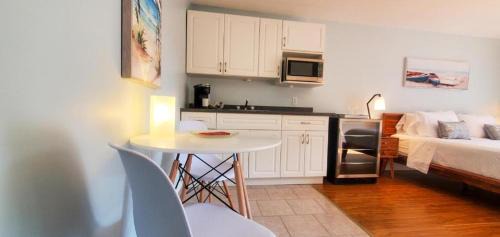 Wasaga Beach Complejo | Oasis by the Bay Vacation Suites