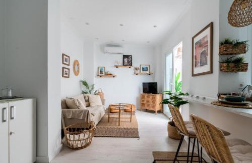 Doctor Barraquer-Grupo Renfe-Policlinico Apartamento | Oasis con patio y encanto en centro Sevilla