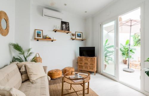 Doctor Barraquer-Grupo Renfe-Policlinico Apartamento | Oasis con patio y encanto en centro Sevilla