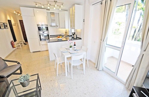 Oasis del Capistrano Apartamento | Nice Modern 2 Bedroom Apartment in Nerja, Oasis de Capistrano