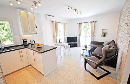 Oasis del Capistrano Apartamento | Nice Modern 2 Bedroom Apartment in Nerja, Oasis de Capistrano