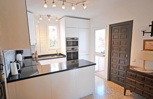 Oasis del Capistrano Apartamento | Bonito y moderno apartamento Tetuan 49 en Oasis de Capistrano