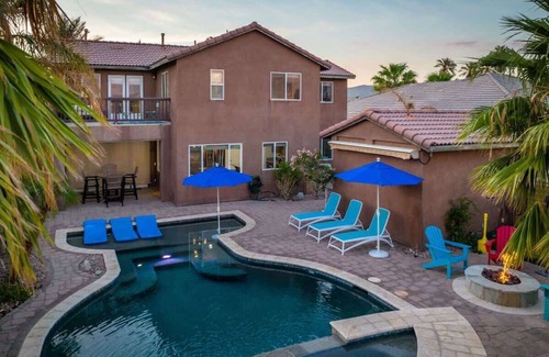 Terra Lago Casa | Oasis Escape - Sleeps 12! Pool-Spa-Ping Pong-BBQ