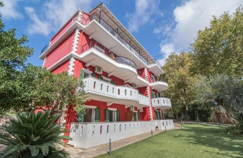 Anthousa Casa | Oasis Exclusive