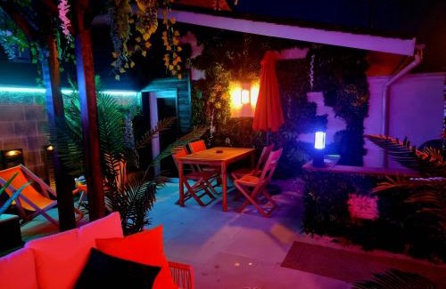 Menesplet Apartamento | Oasis