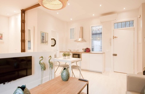 Golden Triangle of Art Apartamento | Oasis II: Lujo a pasos del Prado
