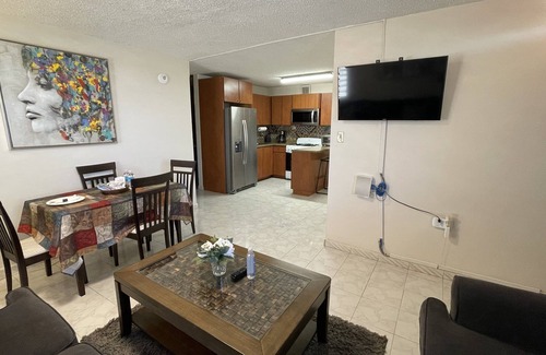 Bucana Apartamento | Bonito apartamento de 2 habitaciones con lavadero / paquete. Mascota amigable
