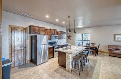 Concan Cabina | Oasis Lodge #1 on the Frio