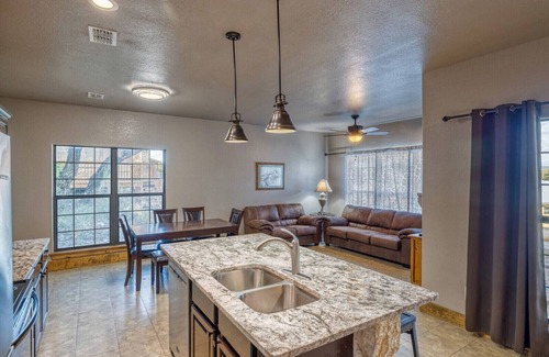 Concan Cabina | Oasis Lodge #1 on the Frio