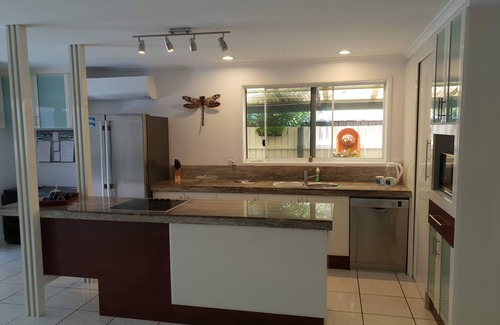 Port Douglas Casa | Sus propias vacaciones privadas Oasis totalmente autónomo, a 50 metros de la playa de 4 millas.