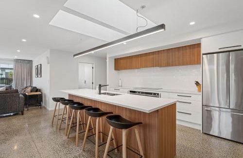 Kinloch Casa | Oasis on Okaia