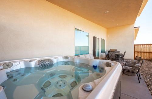 Kanab Casa | Oasis Retreat for Families l Willow by Stay