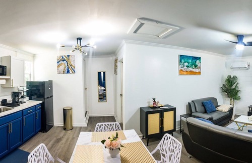 Southside Casa | OASIS SUITEnOasis/King bed/Mayo/UNF/beaches