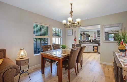 Araby Condominio | Oasis with 3rd Bedroom/Den, sleeps 6, 3 patios, adult and childrens bikes