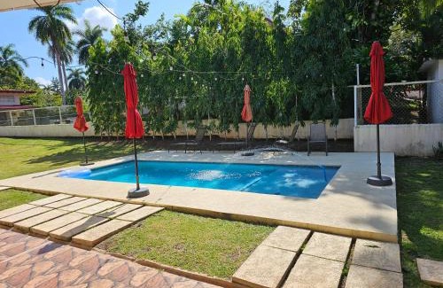 Panama City Casa | oasis with pool near Panama Canal