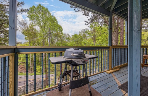 Chalet Village Cabaña | Ober Gatlinburg*Seasonal Resort Pool*Hot Tub*WiFi*Views
