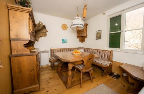 Lend Chalet De Esquí | Obere Alpenhütte in Lend neben der Salzach