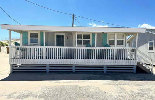 Nags Head Cabaña | OBX Ocean Cottage 6 - Steps to beach
