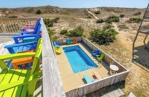 Waves Casa | OBX Pool Beachfront Hot Tub 5Bed Volleyball Arcade