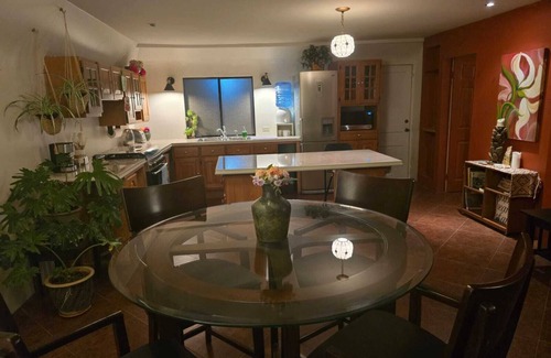 Ensenada Chalet De Esquí | Océano Chalet. La Terraza Vista al Mar Cerca la Ciudad y Ruta del vino Tranquilo