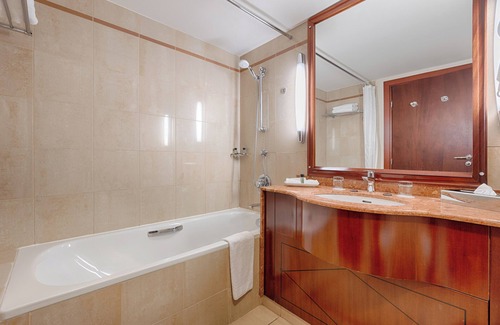 Levallois-Perret Hotel | Occidental Paris Levallois
