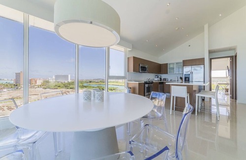 Palm Beach Condominio | Dúplex PENTHOUSE de 5 dormitorios: toda la familia en la playa