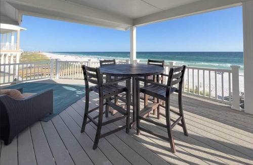 Chivas Bluff Apartamento | Ocean Air Upper East Private Beach unit on 30A (BEACHFRONT)