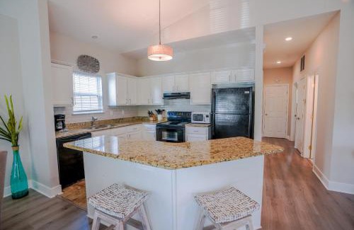 Seagrove Beach Casa | Ocean Antics - Close to the Beach and minutes to Seaside along 30A