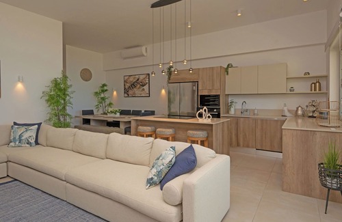 Grand Gaube Apartamento | OCEAN apartment, waterfront, Grand Gaube