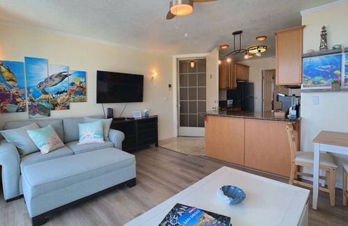Mission Beach Condominio | Ocean, Bay, Downtown, and City view Condo. Few steps from the ocean.