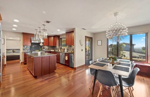 Mission Hills Casa | Ocean+Bay View large home with Pool+Jacuzzi+Sauna+Game Room+Movie Room+12 Beds
