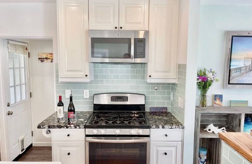 Point Loma Heights Casa | Ocean Beach 2 Bedroom 2 Bath with Parking and BBQ