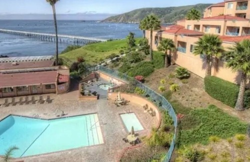 Avila Beach Complejo | Ocean & Beach, Pool, Free Parking, Golf & Restaurants, Available 6/29 - 7/6 2023