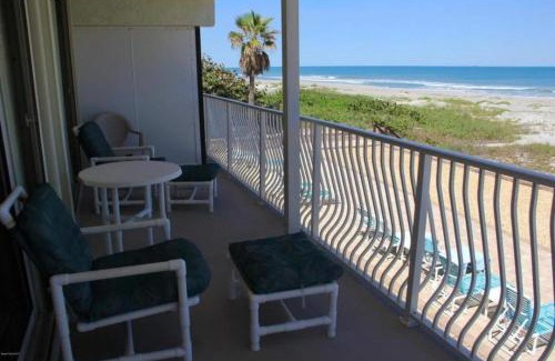 Crescent Beach Casa | Ocean Beach Villas Unit 302- Direct Oceanfront Condo!