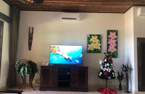 Banjartegehe Casa | Ocean Beachfront Villa Dini