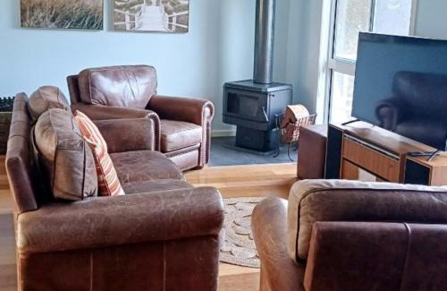 Venus Bay Casa | Ocean Blue - Linen, WiFi and Pet Friendly