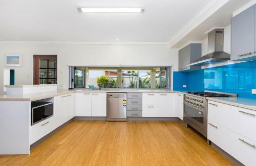 Kingscliff Casa | Ocean Blue On Salt Beach