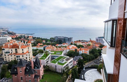 Estoril Apartamento | Impresionante en las nubes 4 BR apt, tiene capacidad para 10 - Vista impresionante