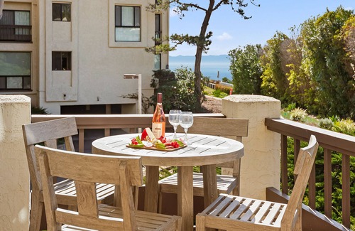 Montecito Condominio | Ocean Breeze at Montecito Shores - Luxury Beach Living in Montecito
