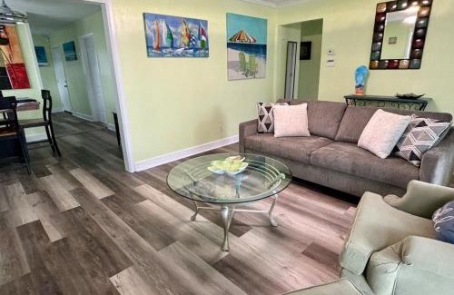 Myrtle Beach Casa | Ocean Breeze Cottage Pet Friendly