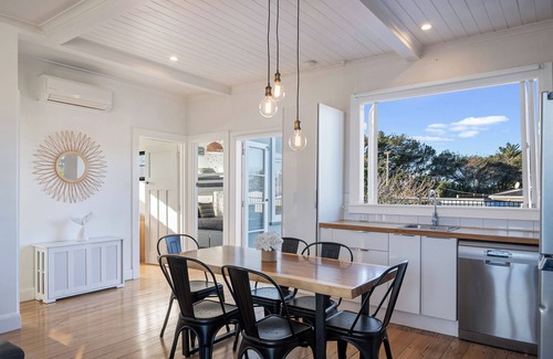 Foxton Beach Casa | Ocean Breeze - Foxton Beach Holiday Home