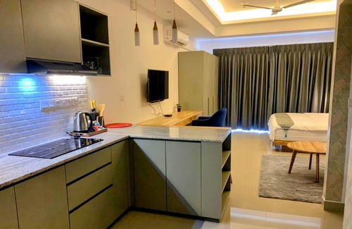 Negombo Apartamento | Ocean Breeze Luxury Studio Apartment Negombo